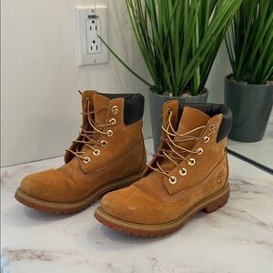 Women’s Timberlands Leather Work Boots - Classic Lace-Up